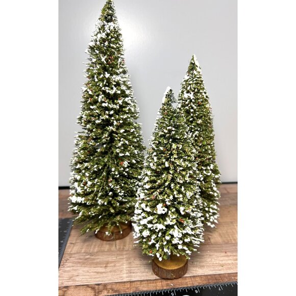 Dept 56 5260-6 Village Cedar Pines - Picture 1 of 4